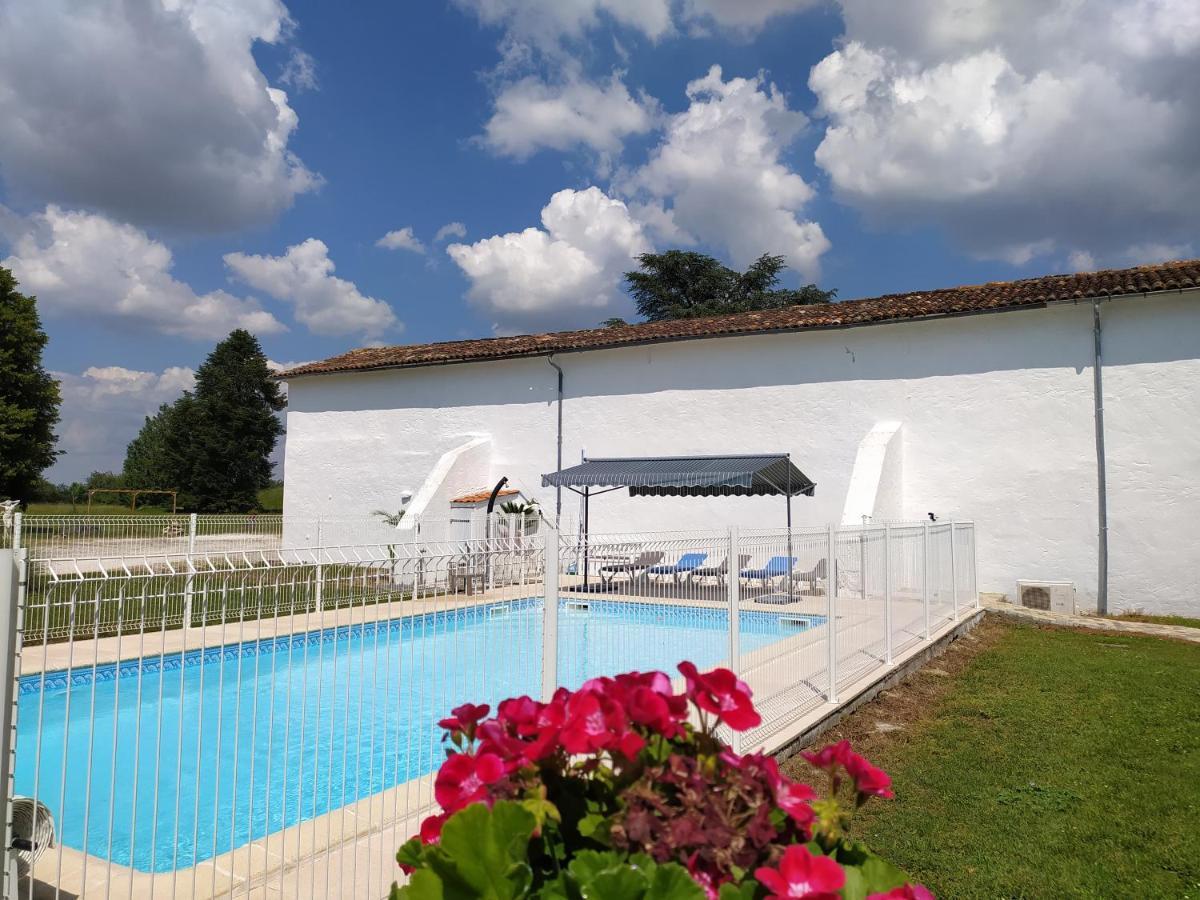 Appartamento Domaine Moulin D' Elemiah Gémozac Esterno foto